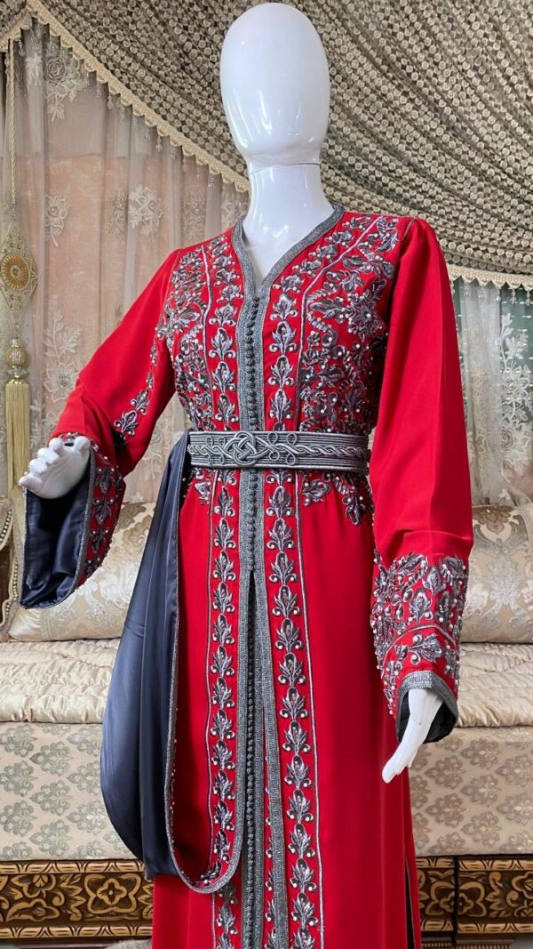 Takchita safia rouge